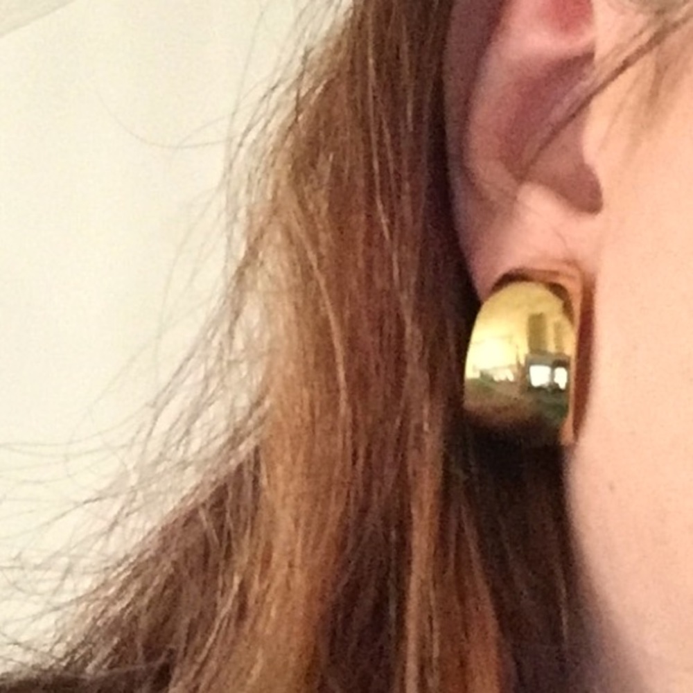 Vintage Trafari gold tone clip on earrings
